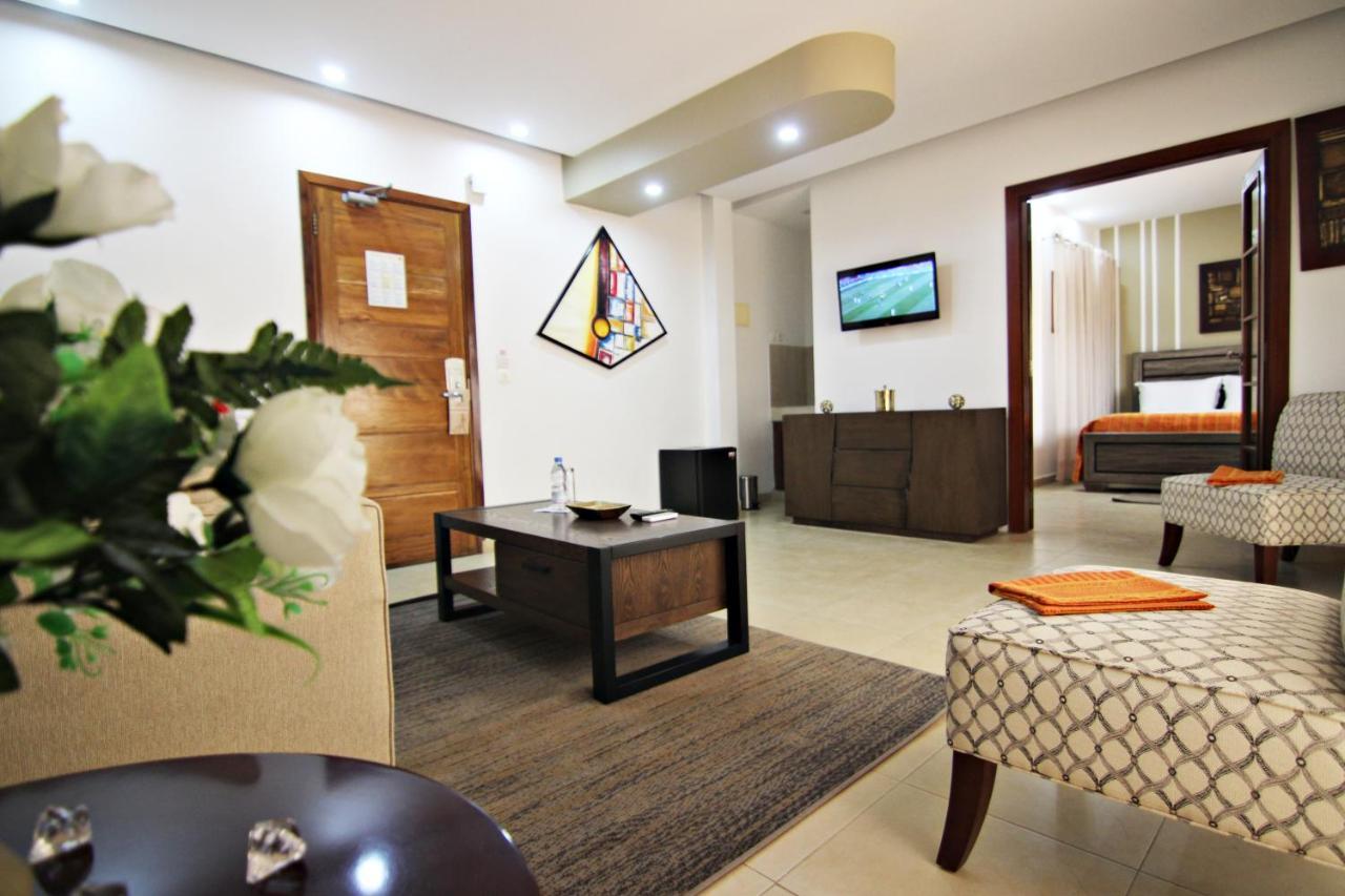 Les Residences Mamoune Дакар Экстерьер фото